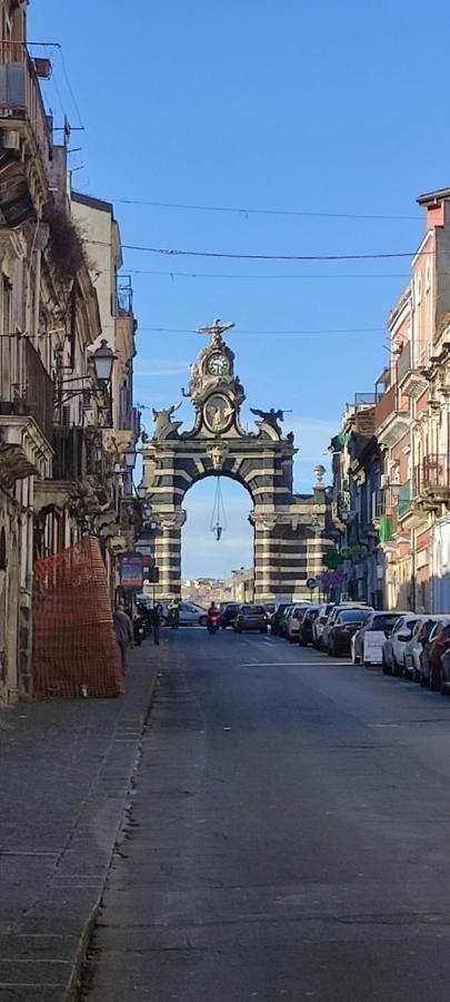 Home City Town Catania Esterno foto